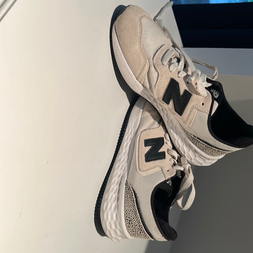 New Balance Women’s Shoes.  7.5 Perfect Condition